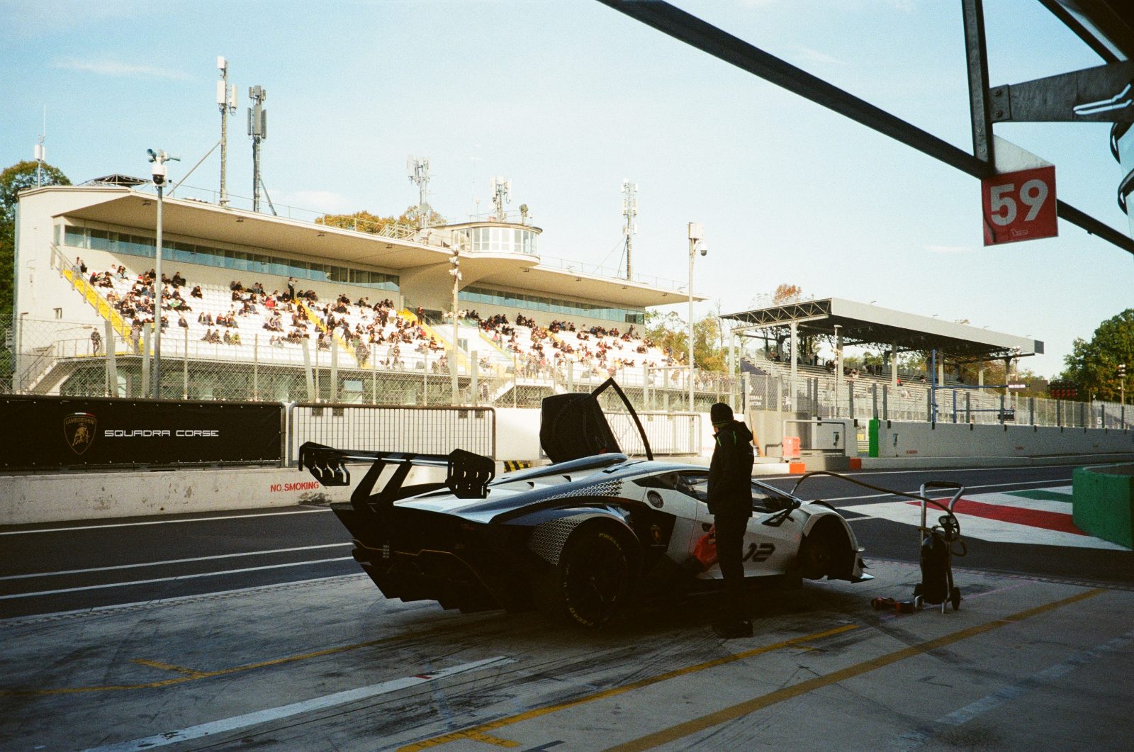 Monza, frame 08