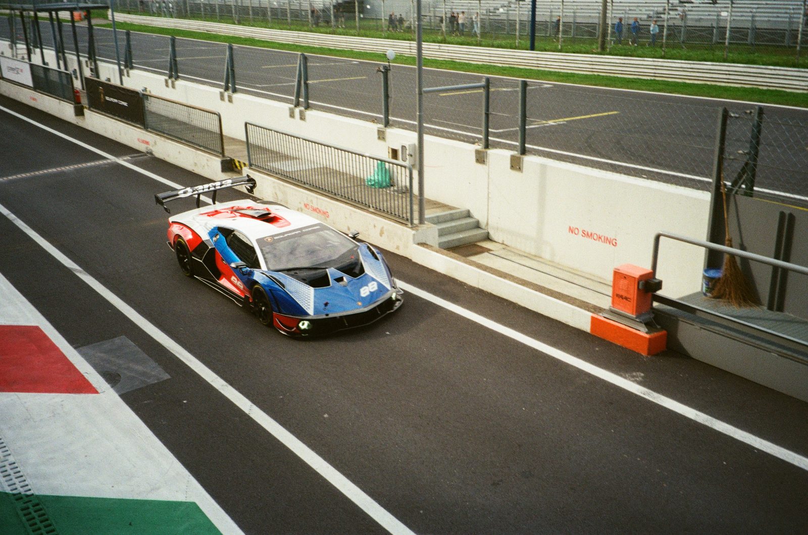 Monza, frame 10