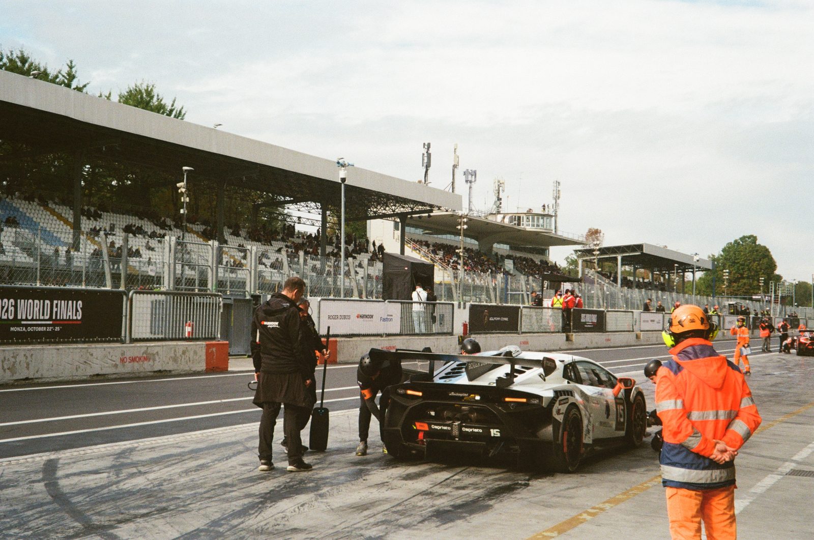 Monza, frame 15