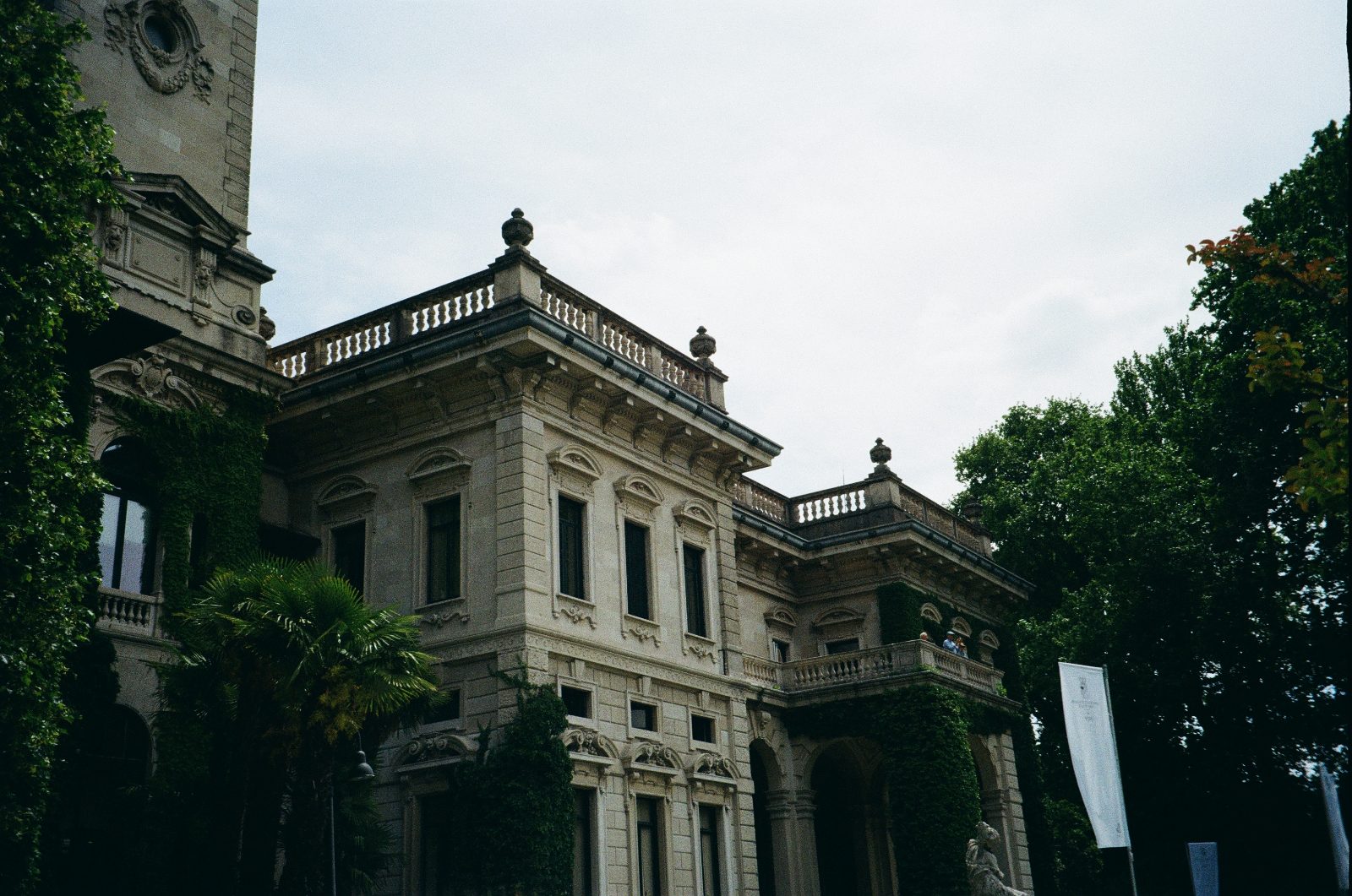 Frame 05